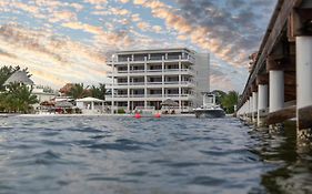 Ocean'S Edge Belize